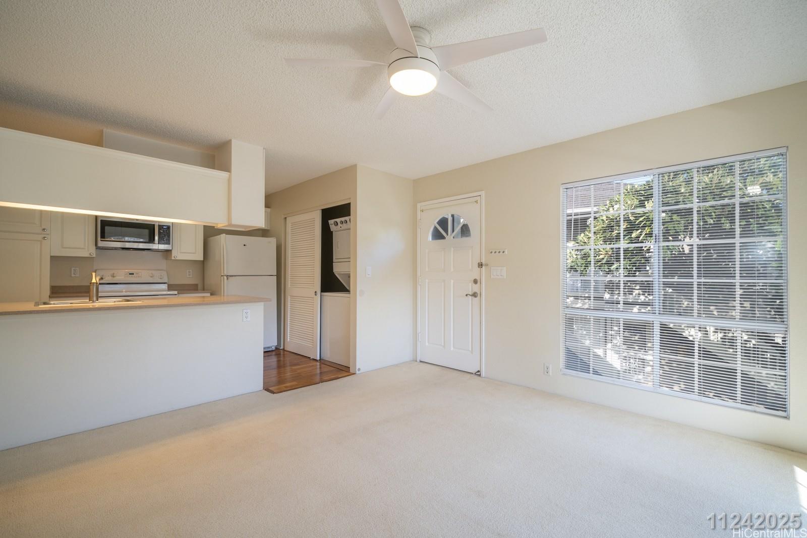 94-1405 Polani St Waipahu - Rental - photo 8 of 19