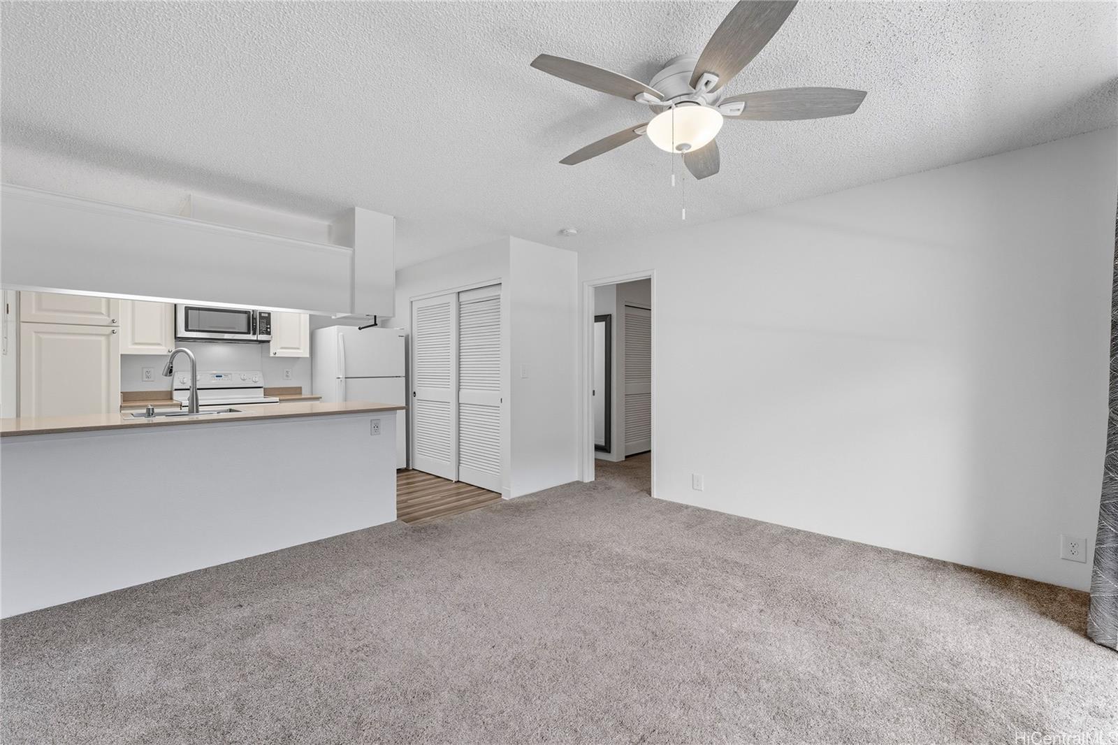 Royal Palm at Waipio 3 condo # 24W, Waipahu, Hawaii - photo 4 of 25