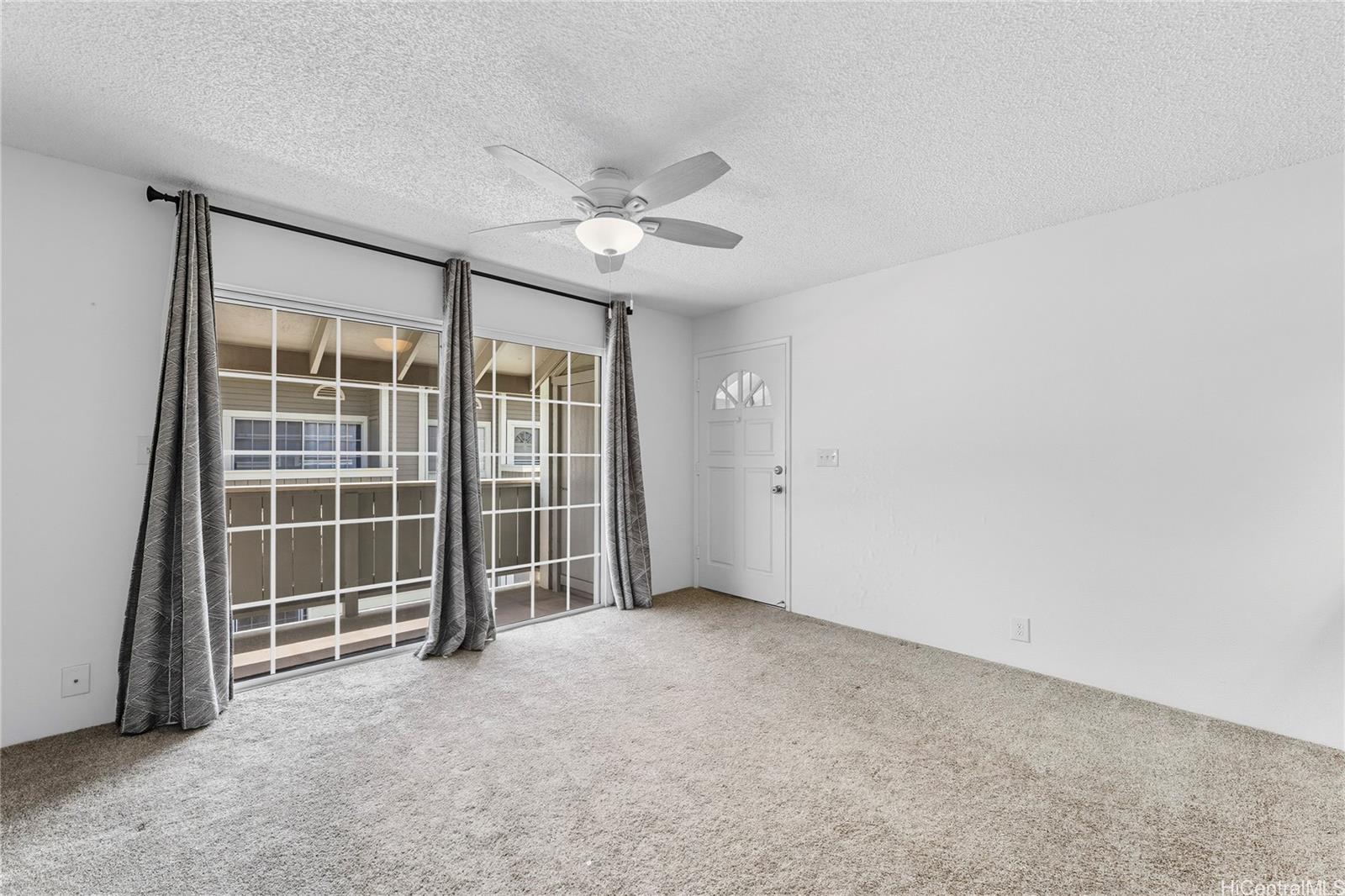 Royal Palm at Waipio 3 condo # 24W, Waipahu, Hawaii - photo 5 of 25