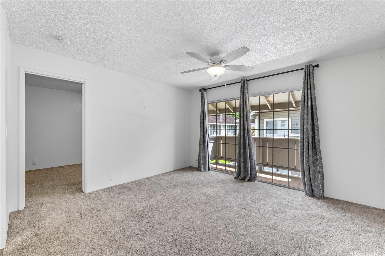 Royal Palm at Waipio 3 condo # 24W, Waipahu, Hawaii - photo 6 of 25