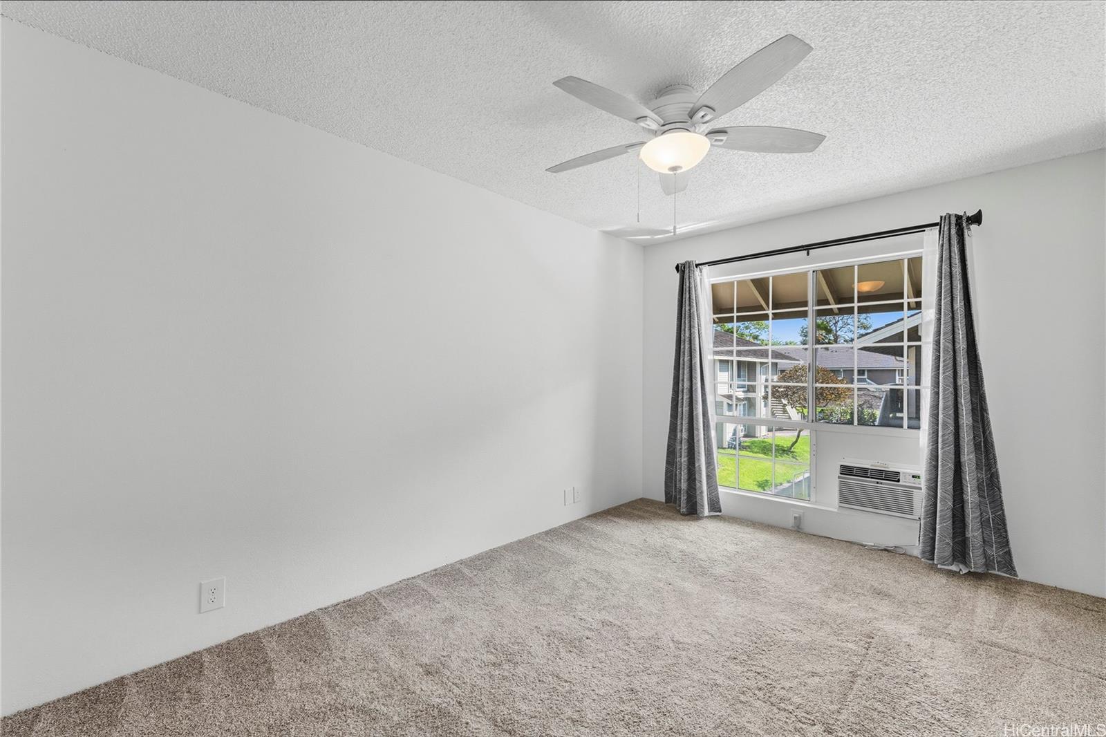 Royal Palm at Waipio 3 condo # 24W, Waipahu, Hawaii - photo 7 of 25