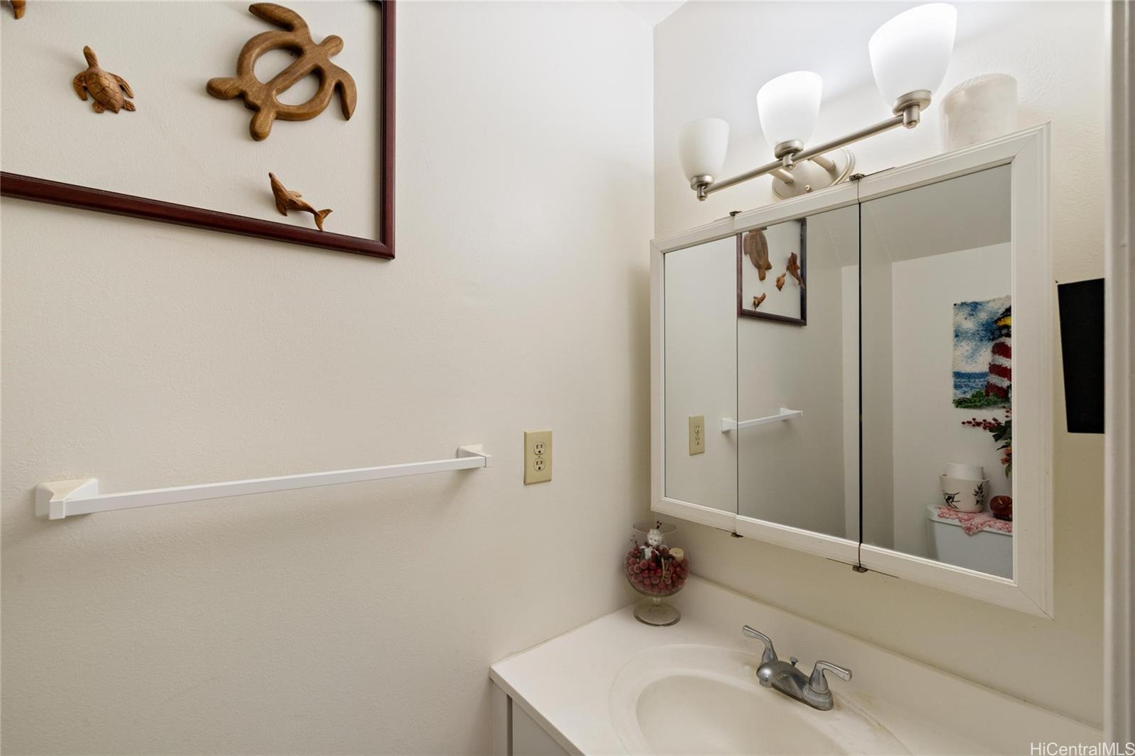 Mililani Town townhouse # 439, Mililani, Hawaii - photo 8 of 23