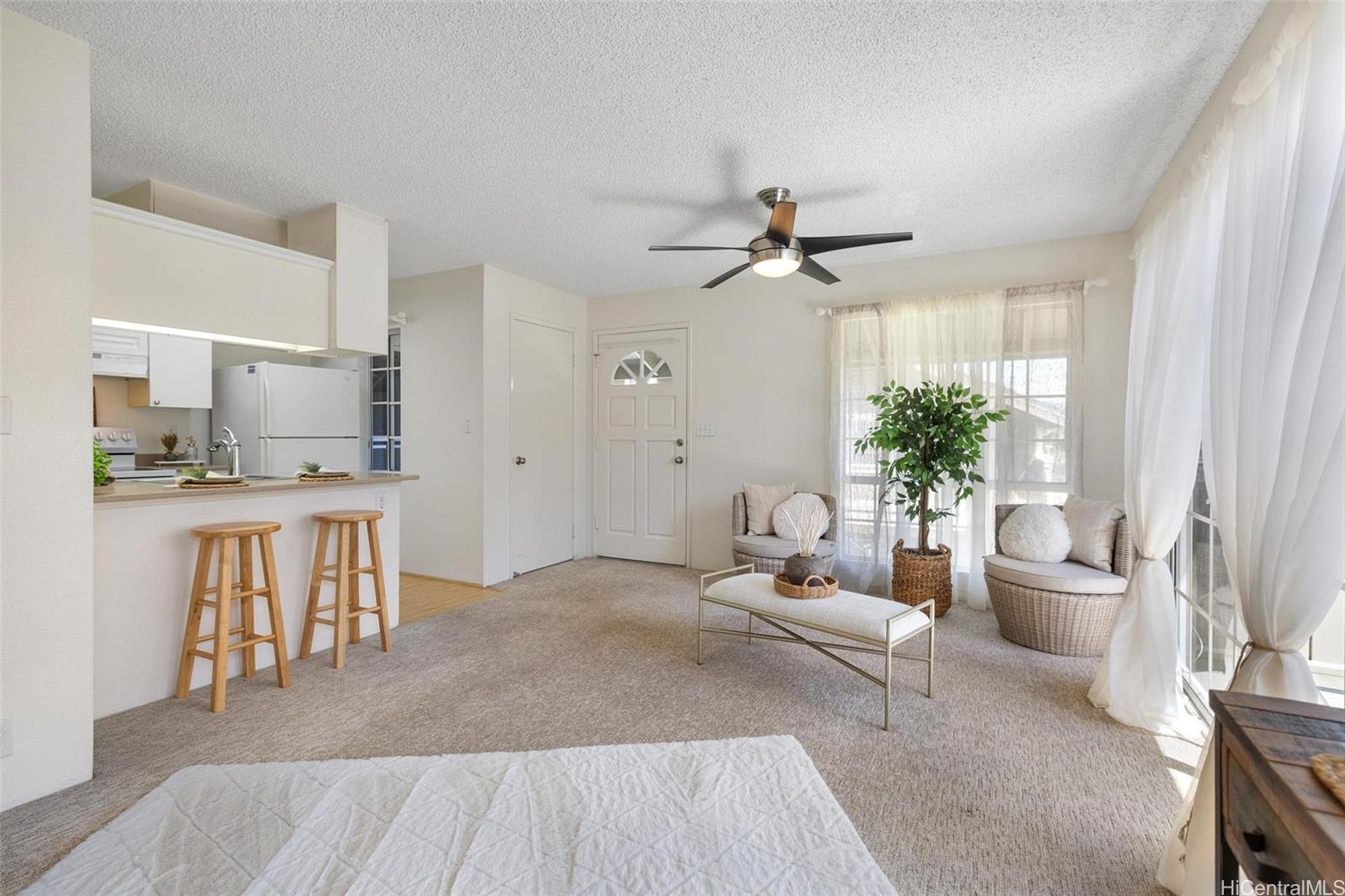 Gentry Waipio townhouse # 33V, Waipahu, Hawaii - photo 4 of 16