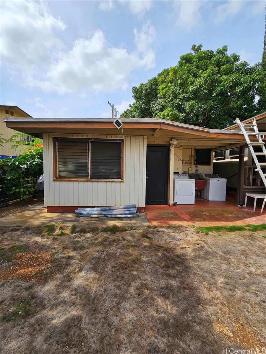 94-143  Awamoku Street Waipahu-lower, Waipahu home - photo 12 of 17
