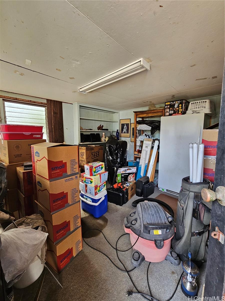 94-143  Awamoku Street Waipahu-lower, Waipahu home - photo 13 of 17