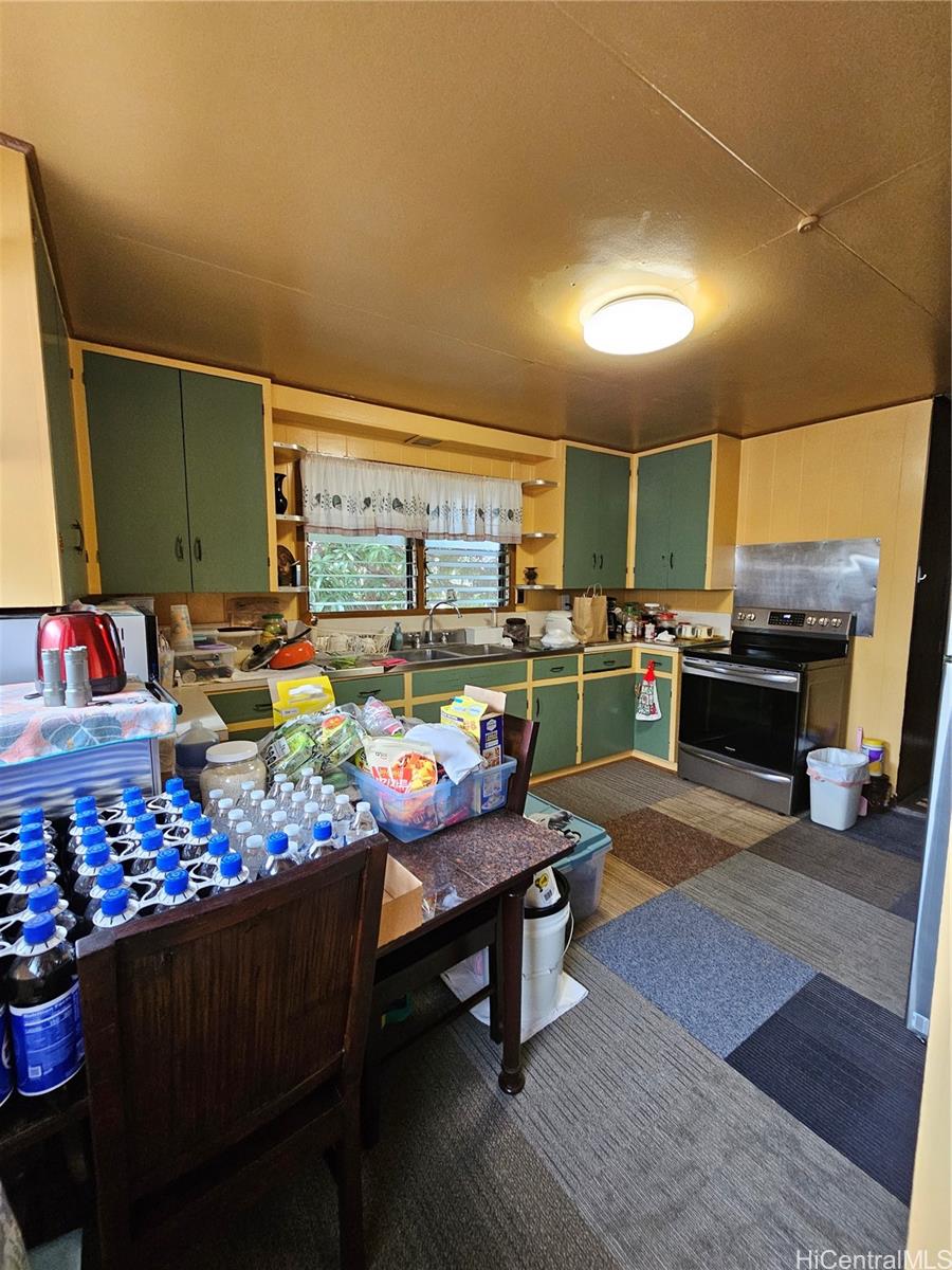 94-143  Awamoku Street Waipahu-lower, Waipahu home - photo 4 of 17