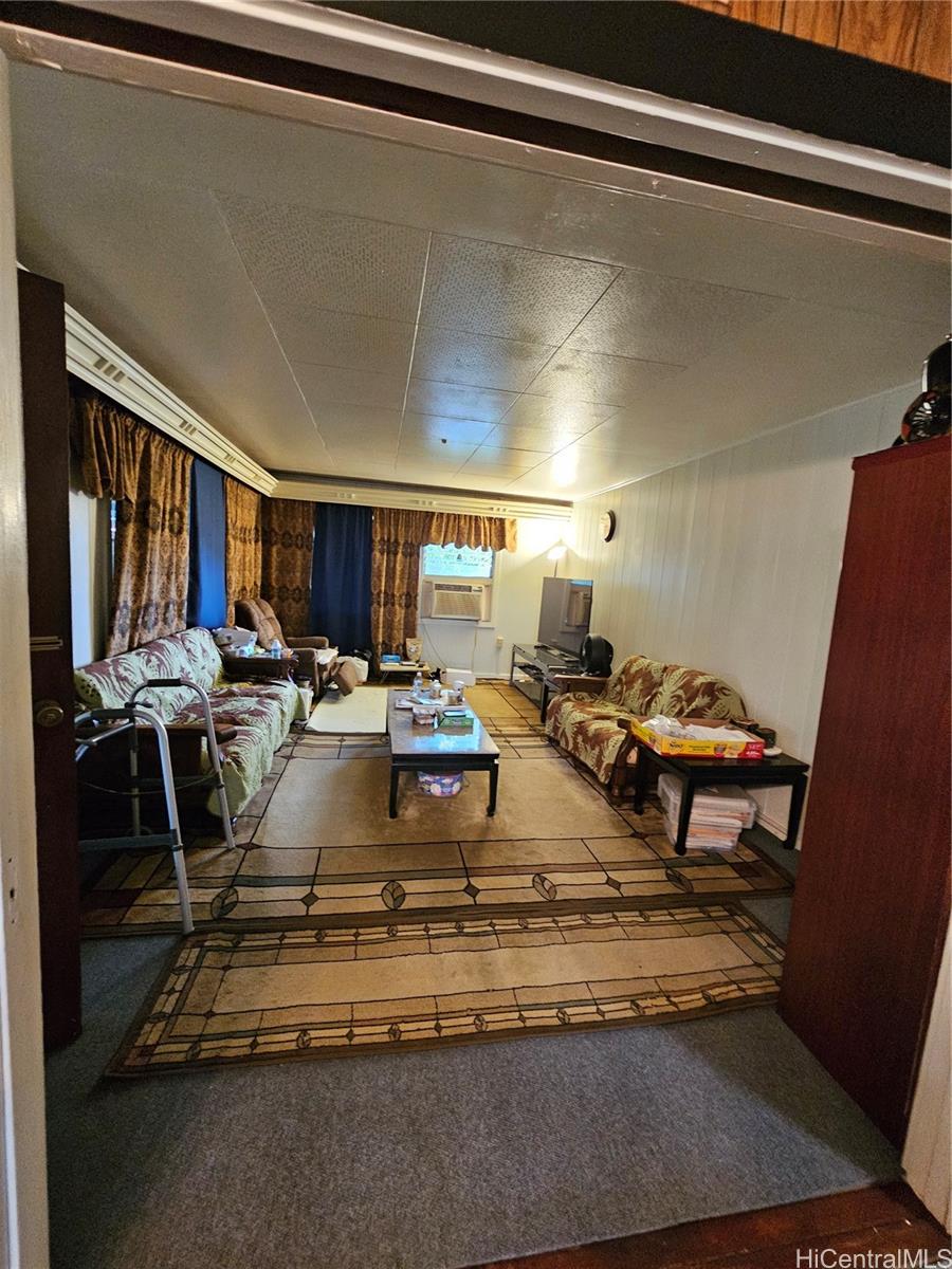 94-143  Awamoku Street Waipahu-lower, Waipahu home - photo 5 of 17