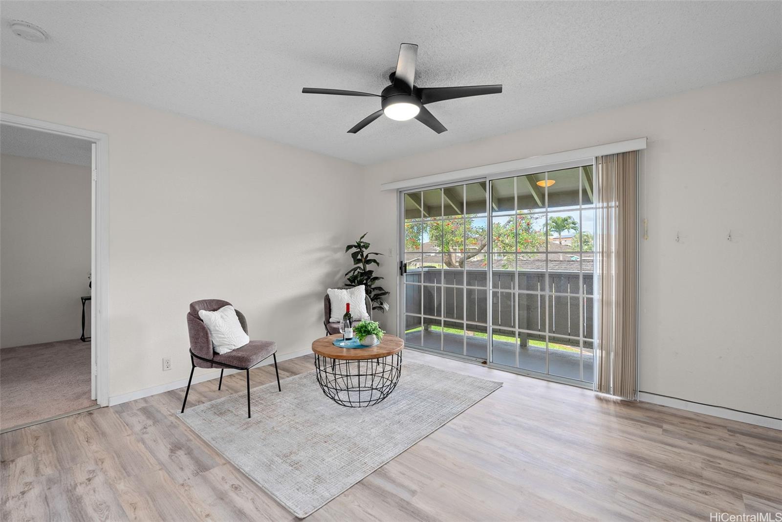 Royal Palm At Waipio IV condo # 31W, Waipahu, Hawaii - photo 2 of 25