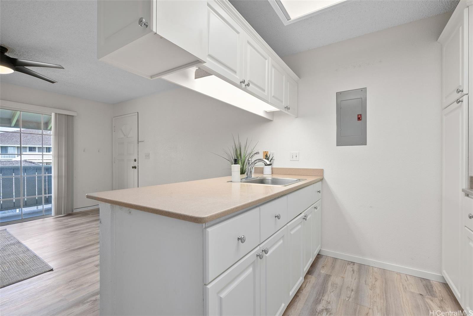 Royal Palm At Waipio IV condo # 31W, Waipahu, Hawaii - photo 12 of 25