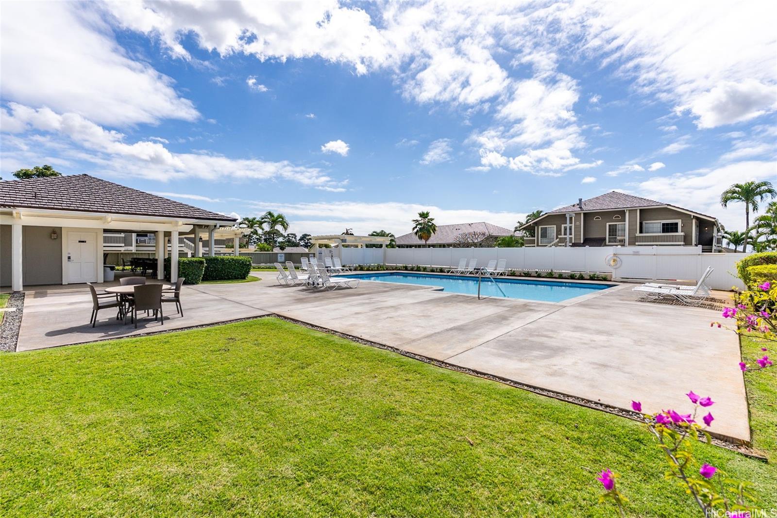 Royal Palm At Waipio IV condo # 31W, Waipahu, Hawaii - photo 25 of 25