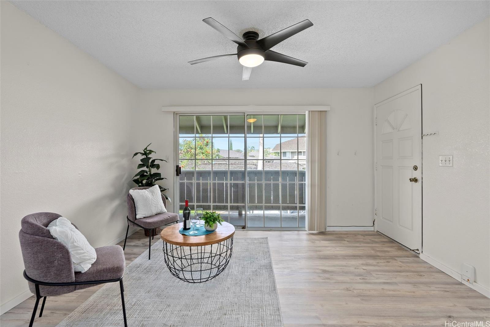 Royal Palm At Waipio IV condo # 31W, Waipahu, Hawaii - photo 5 of 25