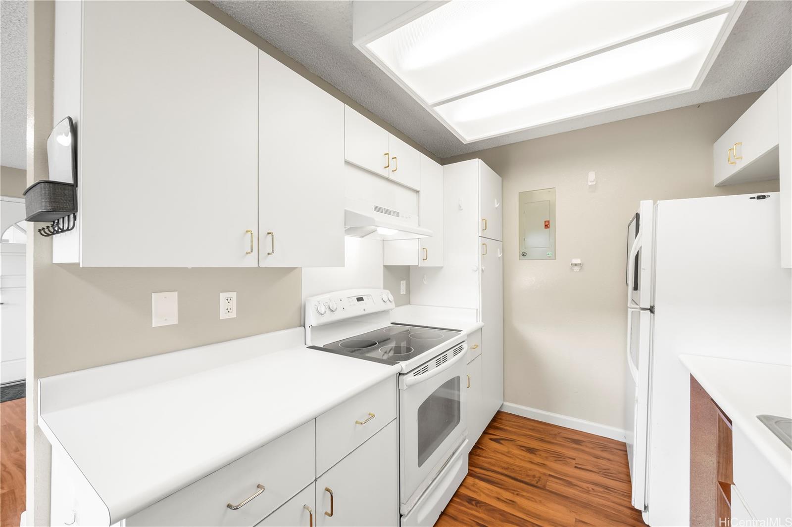 94-1441 Welina Loop townhouse # 5A, Waipahu, Hawaii - photo 5 of 25