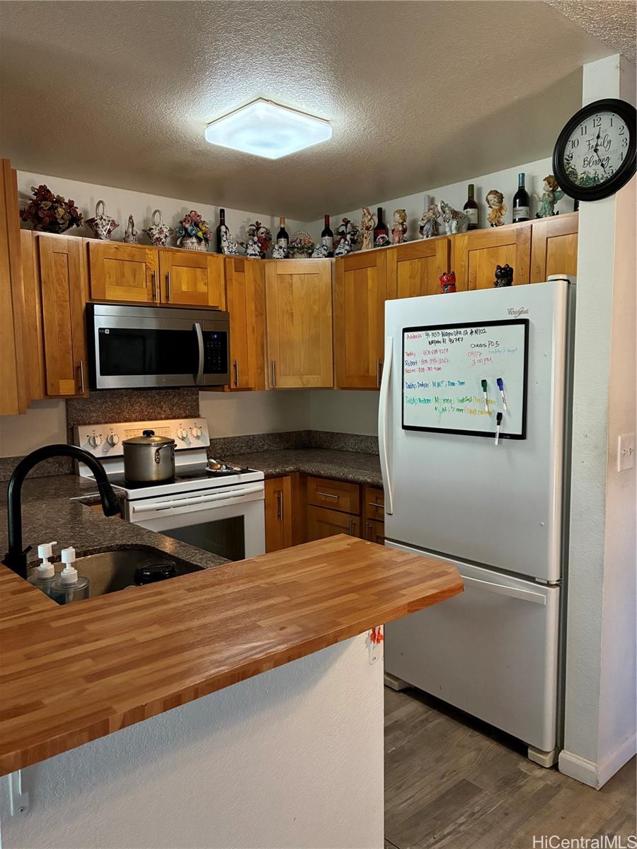 Villages At Waipio The condo # M102, Waipahu, Hawaii - photo 7 of 8