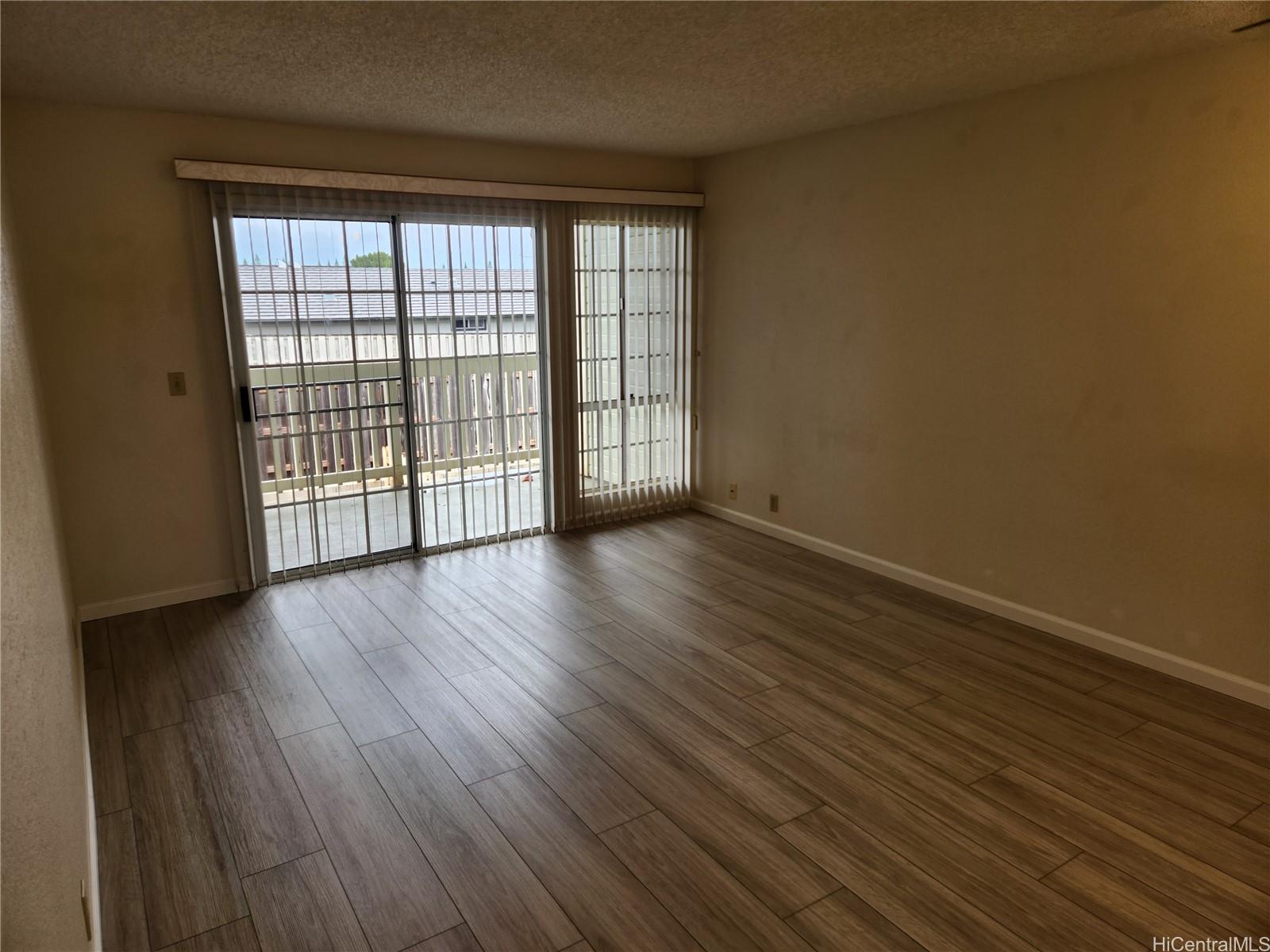 94-1461 Waipio Uka St Waipahu - Rental - photo 2 of 19