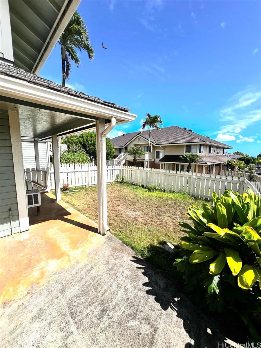 94-1463 Waipio Uka Street townhouse # R101, Waipahu, Hawaii - photo 13 of 19