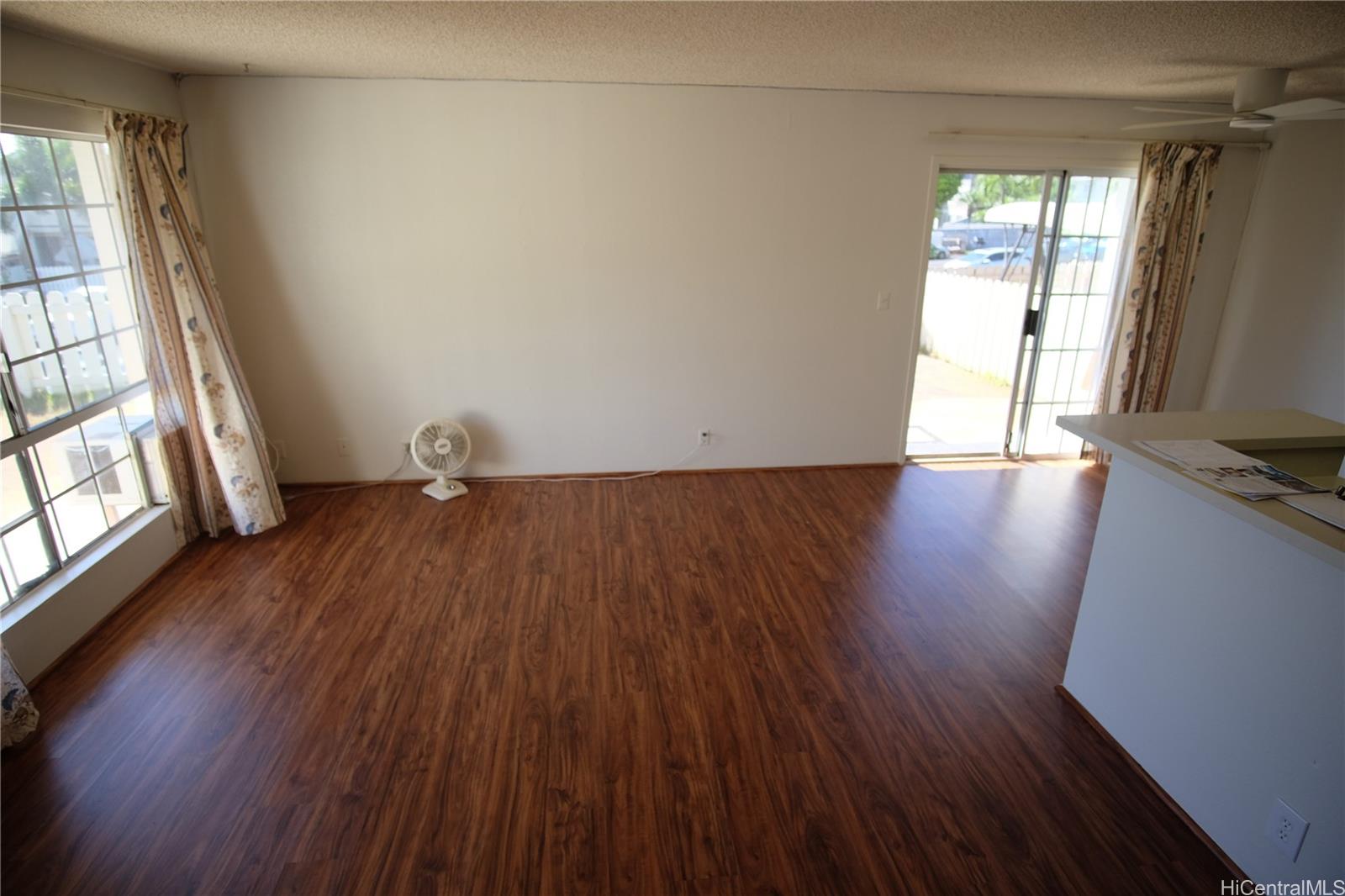 94-1463 Waipio Uka Street townhouse # R101, Waipahu, Hawaii - photo 4 of 19