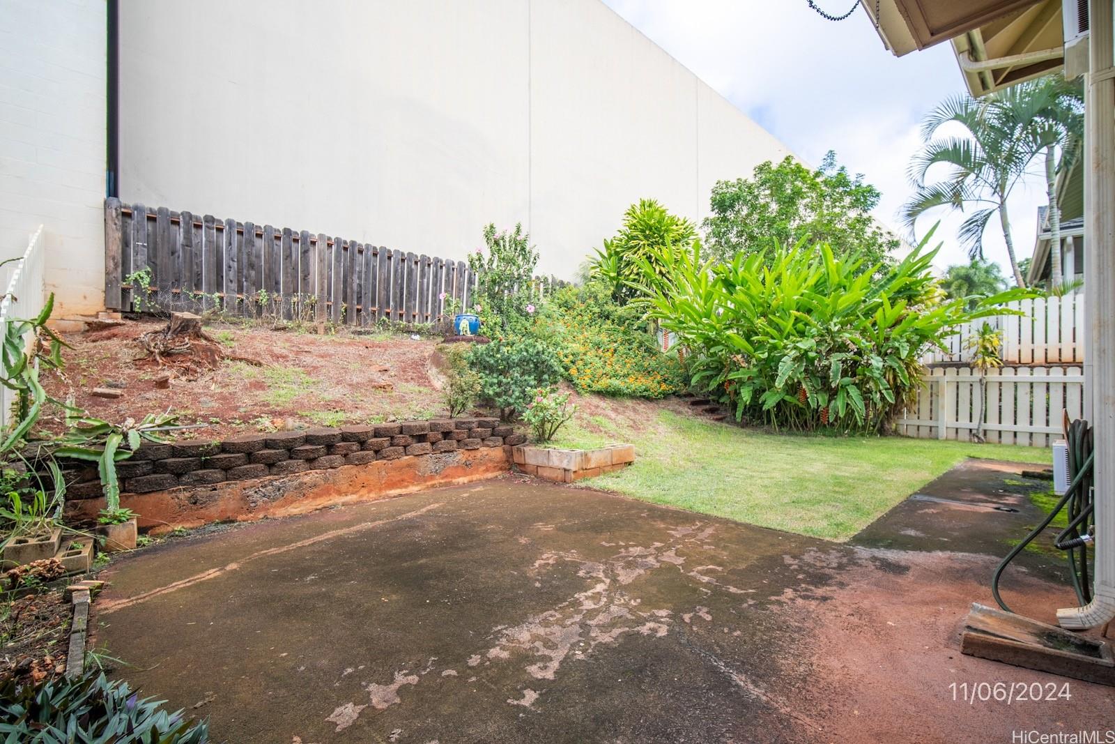 94-1469 Waipio Uka St Waipahu - Rental - photo 21 of 22