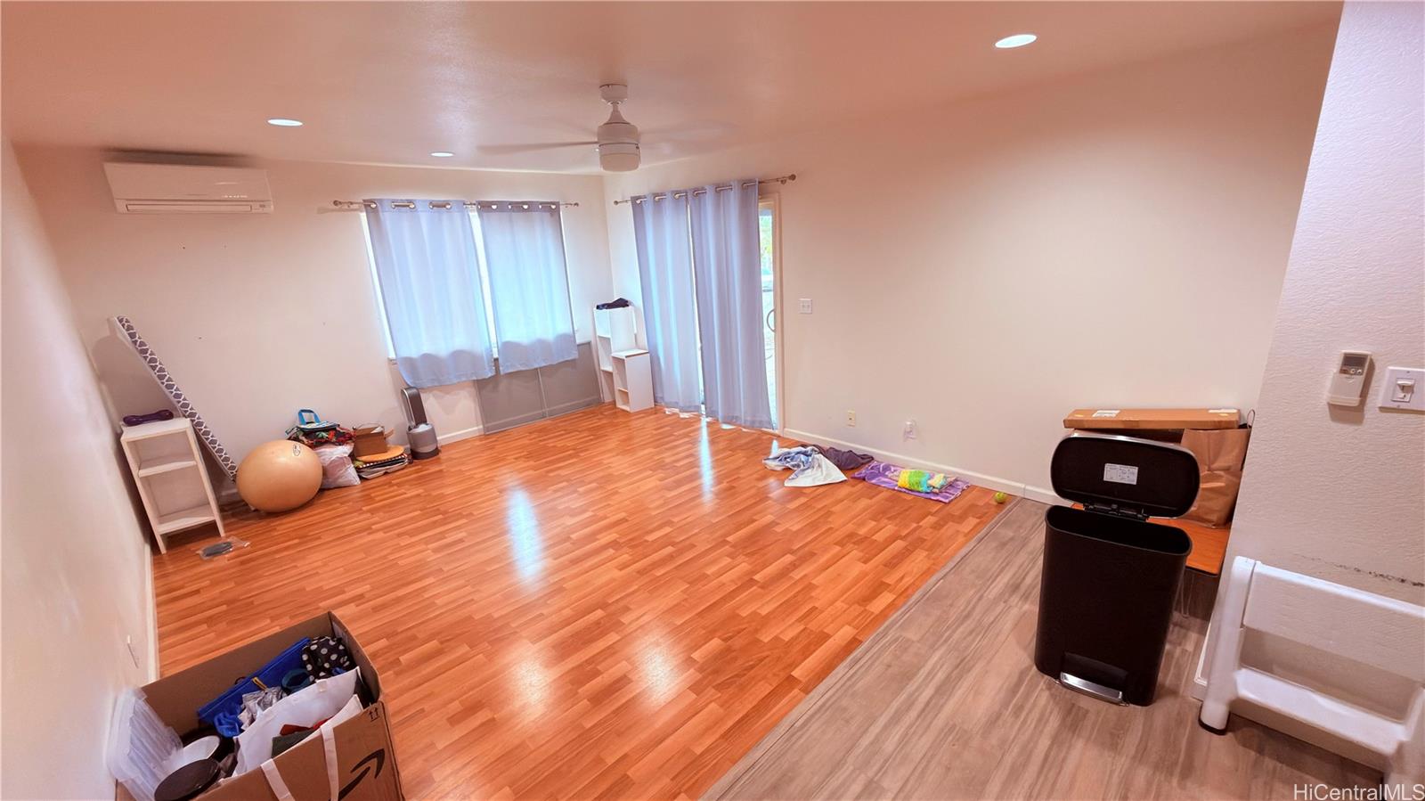 94-148 Kuanalio Place Mililani - Rental - photo 5 of 11