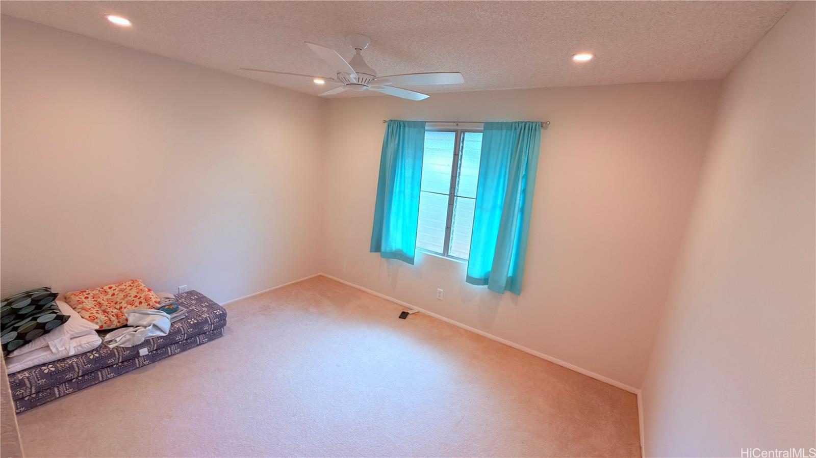 94-148 Kuanalio Place Mililani - Rental - photo 6 of 11