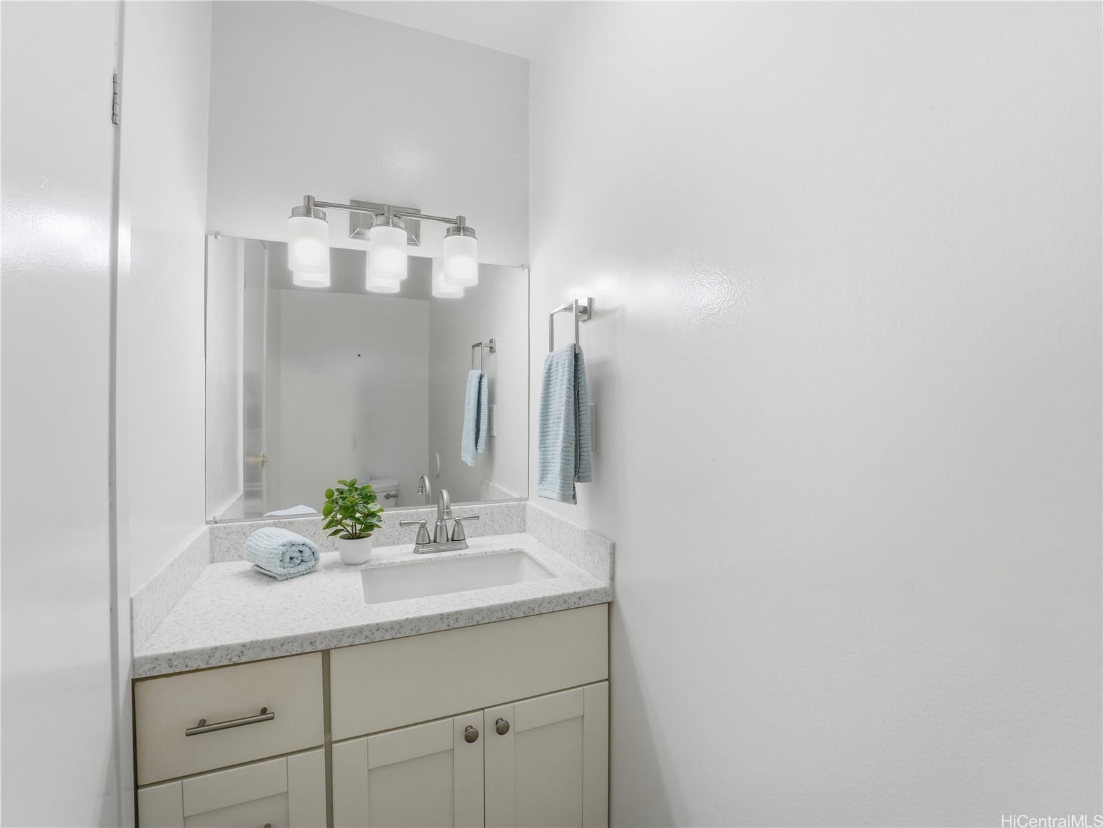 94-1486 Lanikuhana Ave townhouse # 503, Mililani, Hawaii - photo 13 of 24