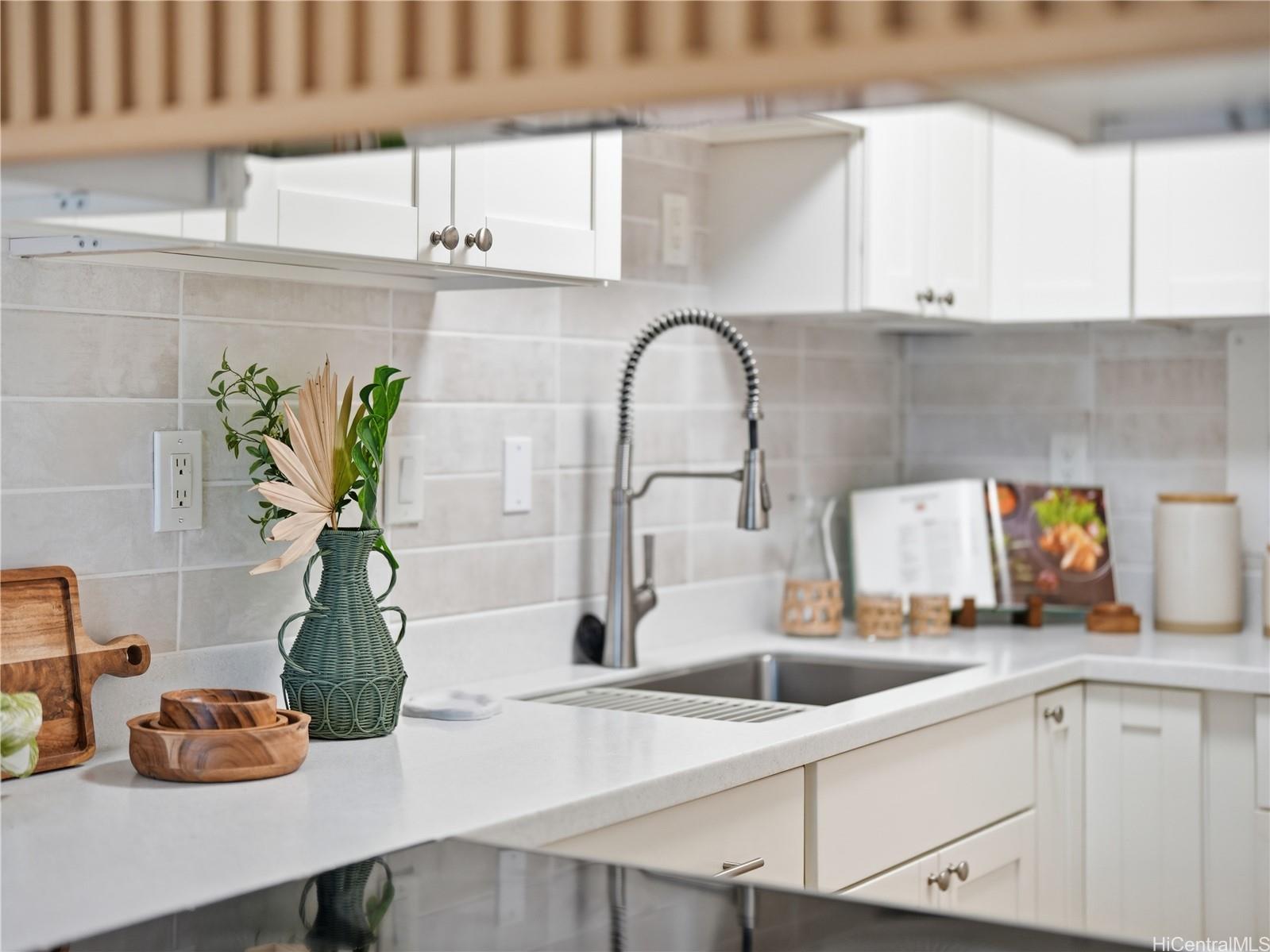 94-1486 Lanikuhana Ave townhouse # 503, Mililani, Hawaii - photo 10 of 24