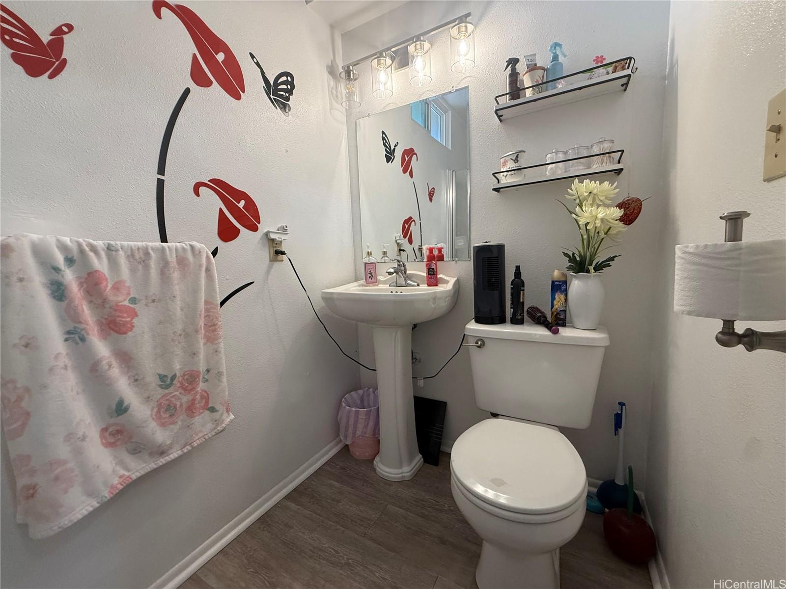 Hokuala Hale condo # 155, Mililani, Hawaii - photo 8 of 22