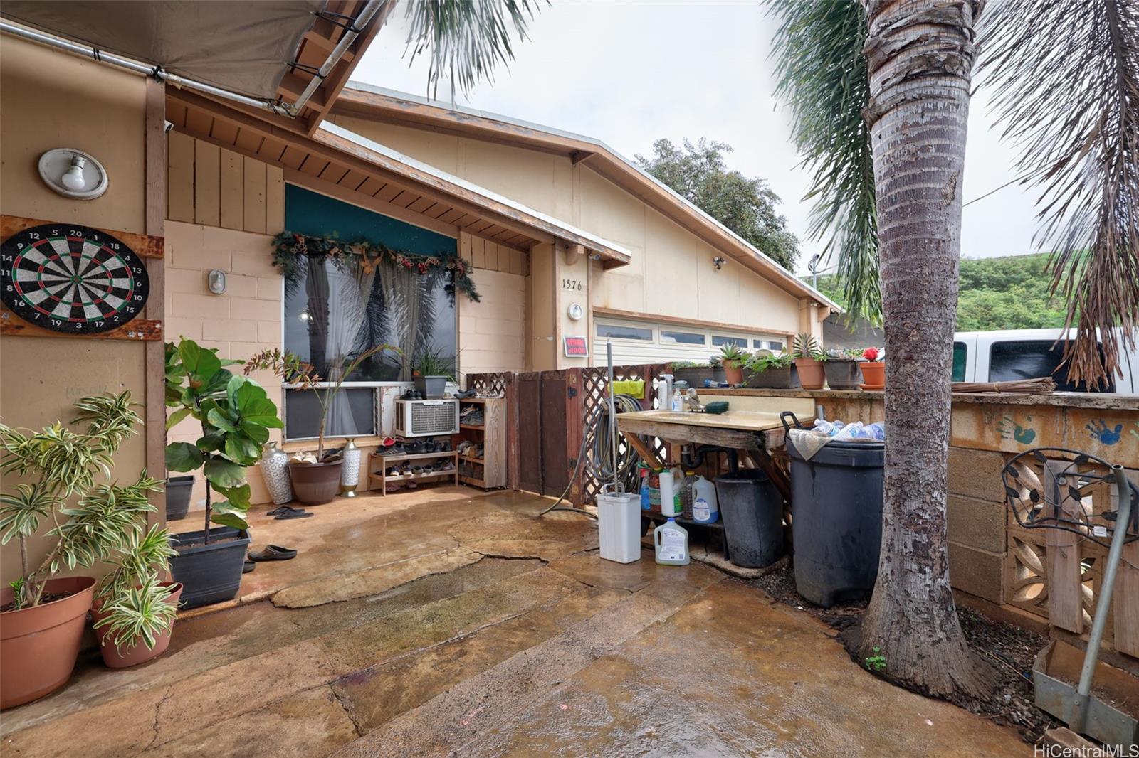 941576 Waipahu St , Waipahu, Hi 96797 home Waipahu Triangle Waipahu