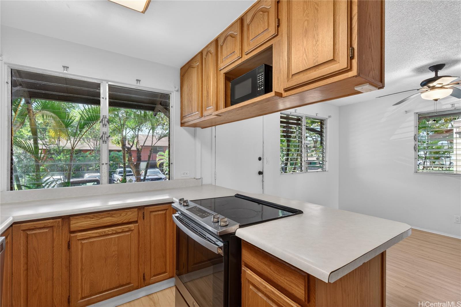 MTA townhouse # 348, Mililani, Hawaii - photo 12 of 25