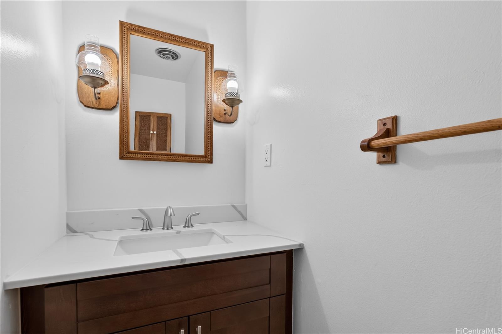 MTA townhouse # 348, Mililani, Hawaii - photo 14 of 25