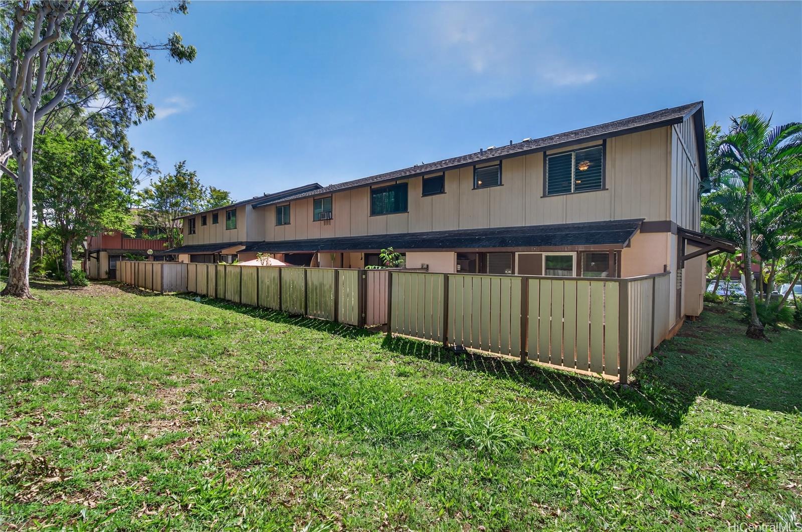 MTA townhouse # 348, Mililani, Hawaii - photo 4 of 25