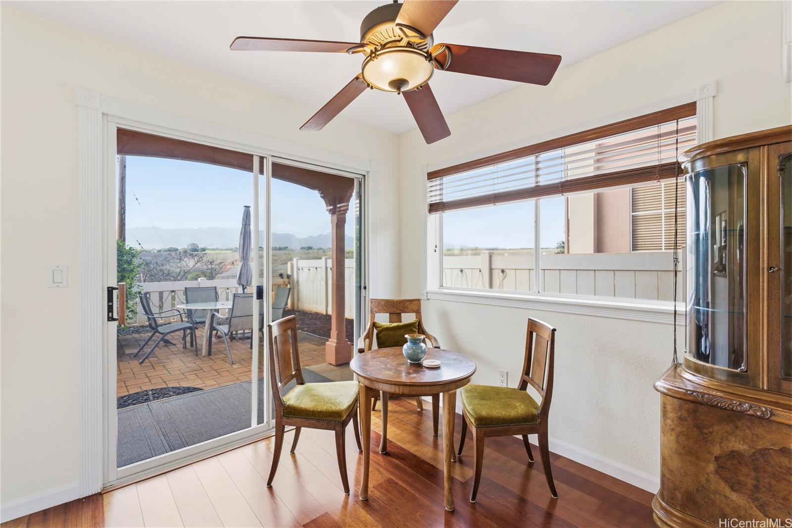 94-199  Iokoo Place Waikele, Waipahu home - photo 6 of 25