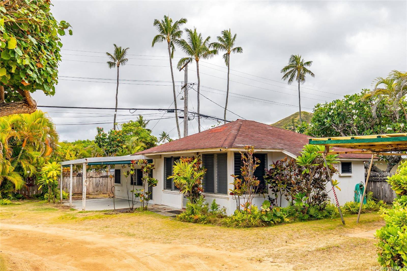 942  Mokulua Drive Lanikai, Kailua home - photo 20 of 25