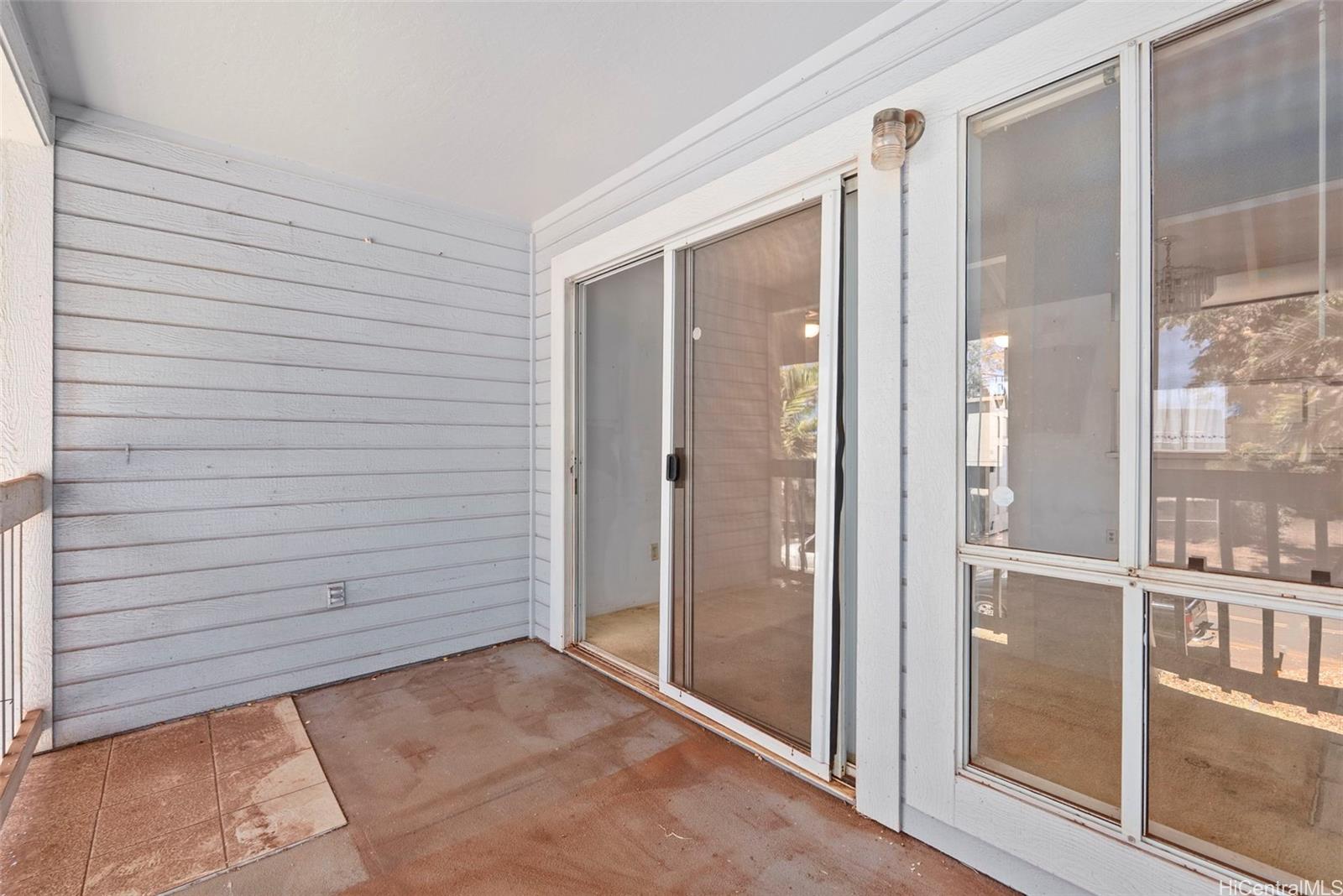 Waikele Community Assn. townhouse # E202, Waipahu, Hawaii - photo 21 of 25