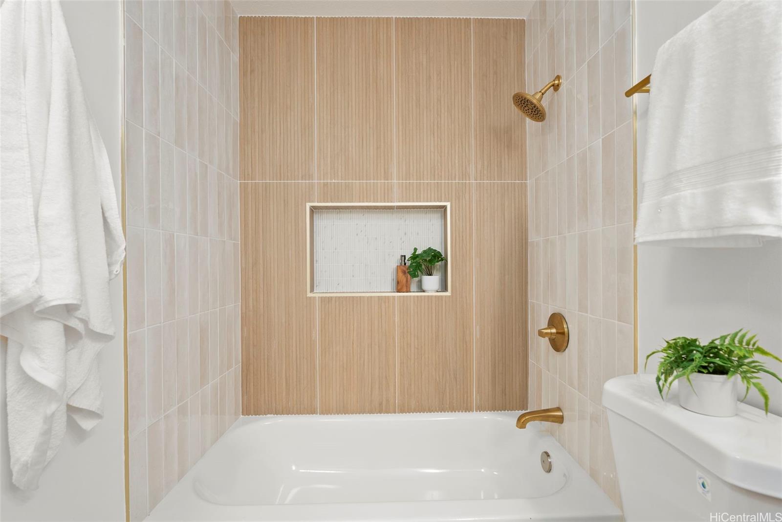 Parkview At Waikele condo # E202, Waipahu, Hawaii - photo 14 of 19