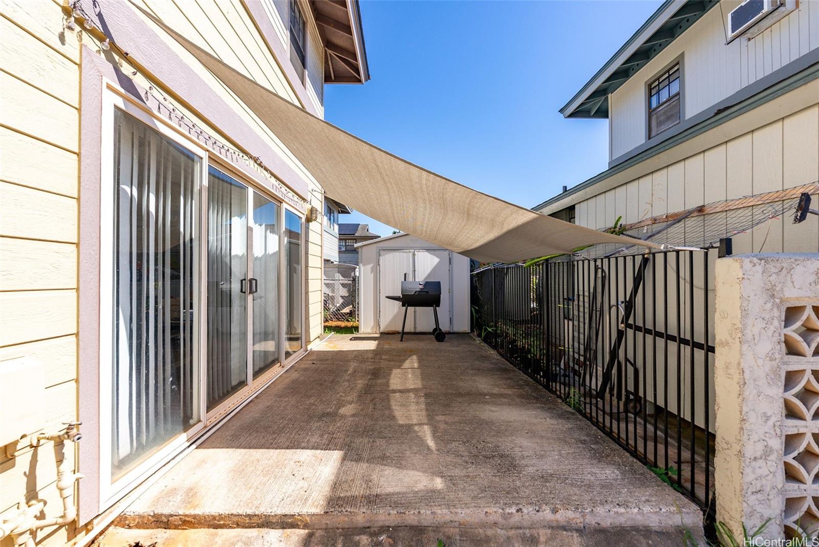 94-204  Kaiholena Place Royal Kunia, Waipahu home - photo 2 of 23