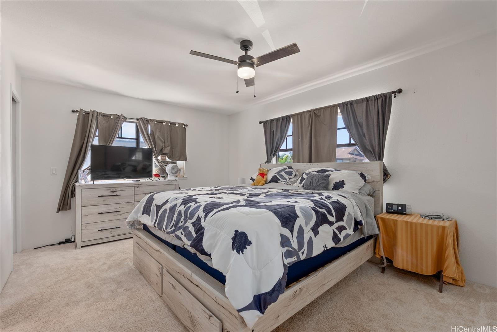 94-204  Kaiholena Place Royal Kunia, Waipahu home - photo 7 of 23