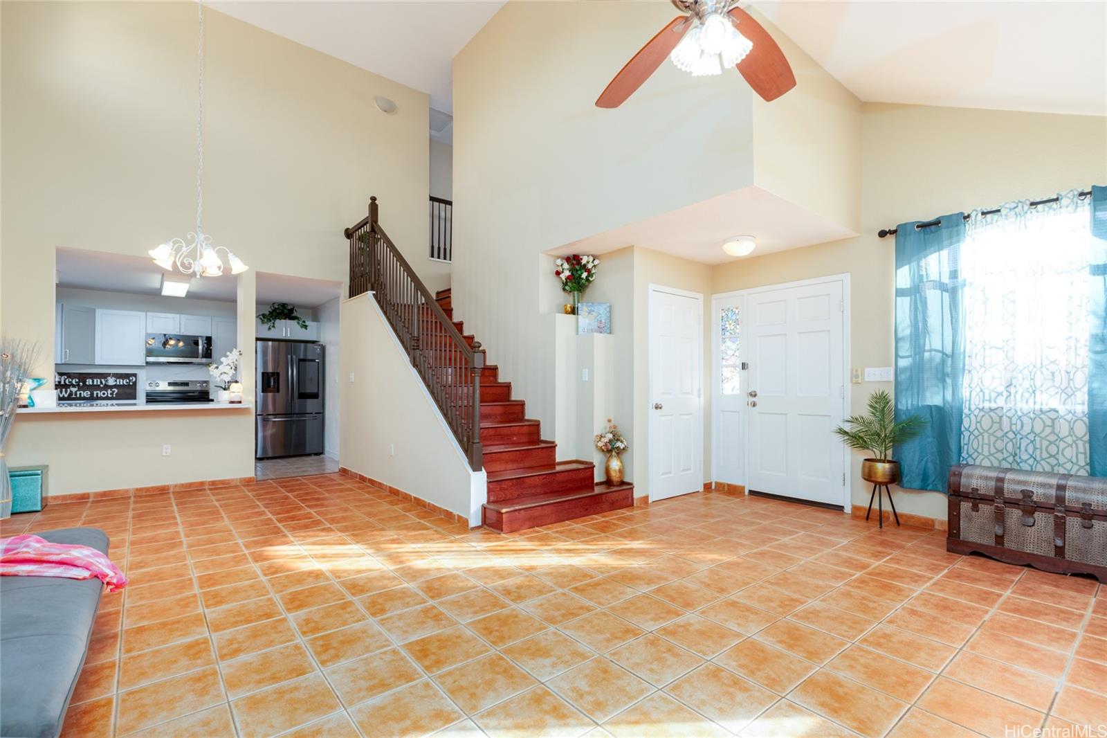 94-212  Huewai Place Waikele, Waipahu home - photo 4 of 24