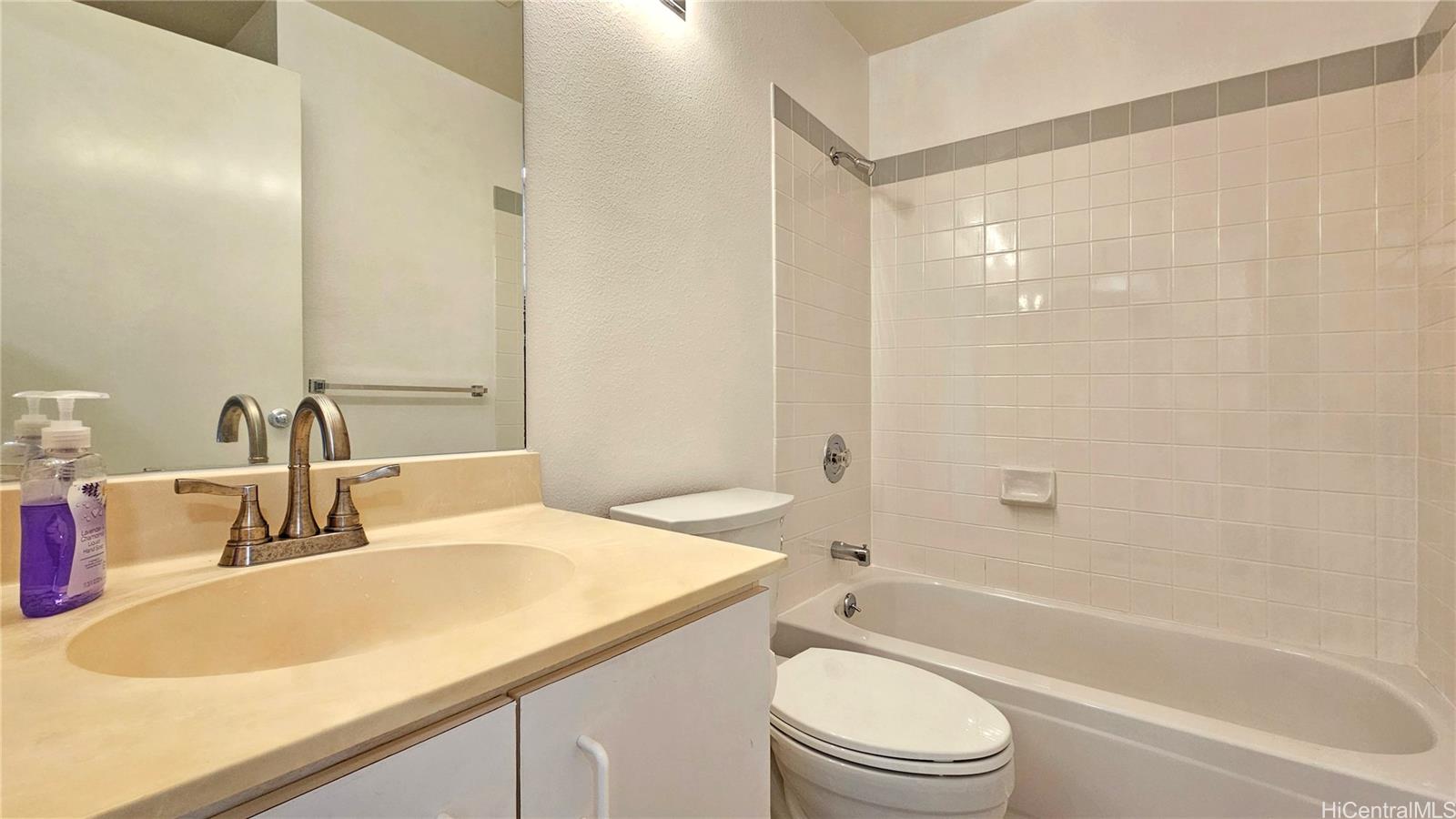 Hookumu At Waikele condo # G201, Waipahu, Hawaii - photo 24 of 25