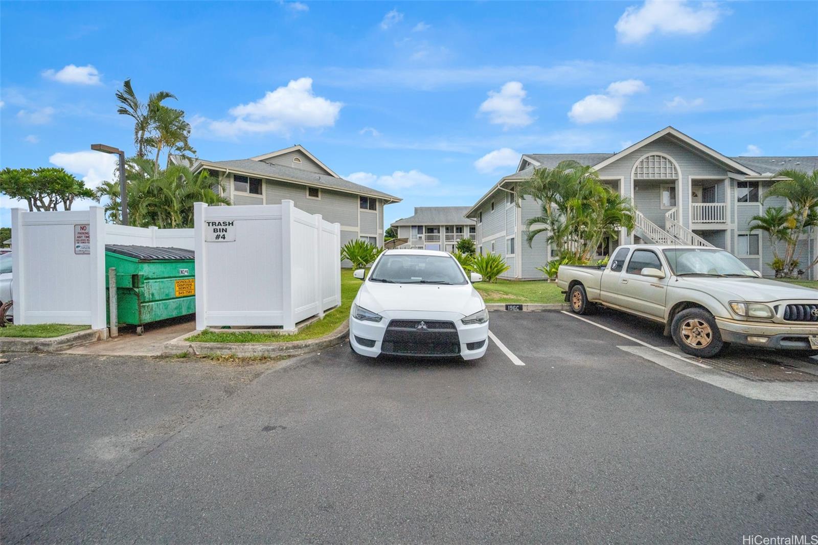 Waikele townhouse # F105, Waipahu, Hawaii - photo 17 of 18