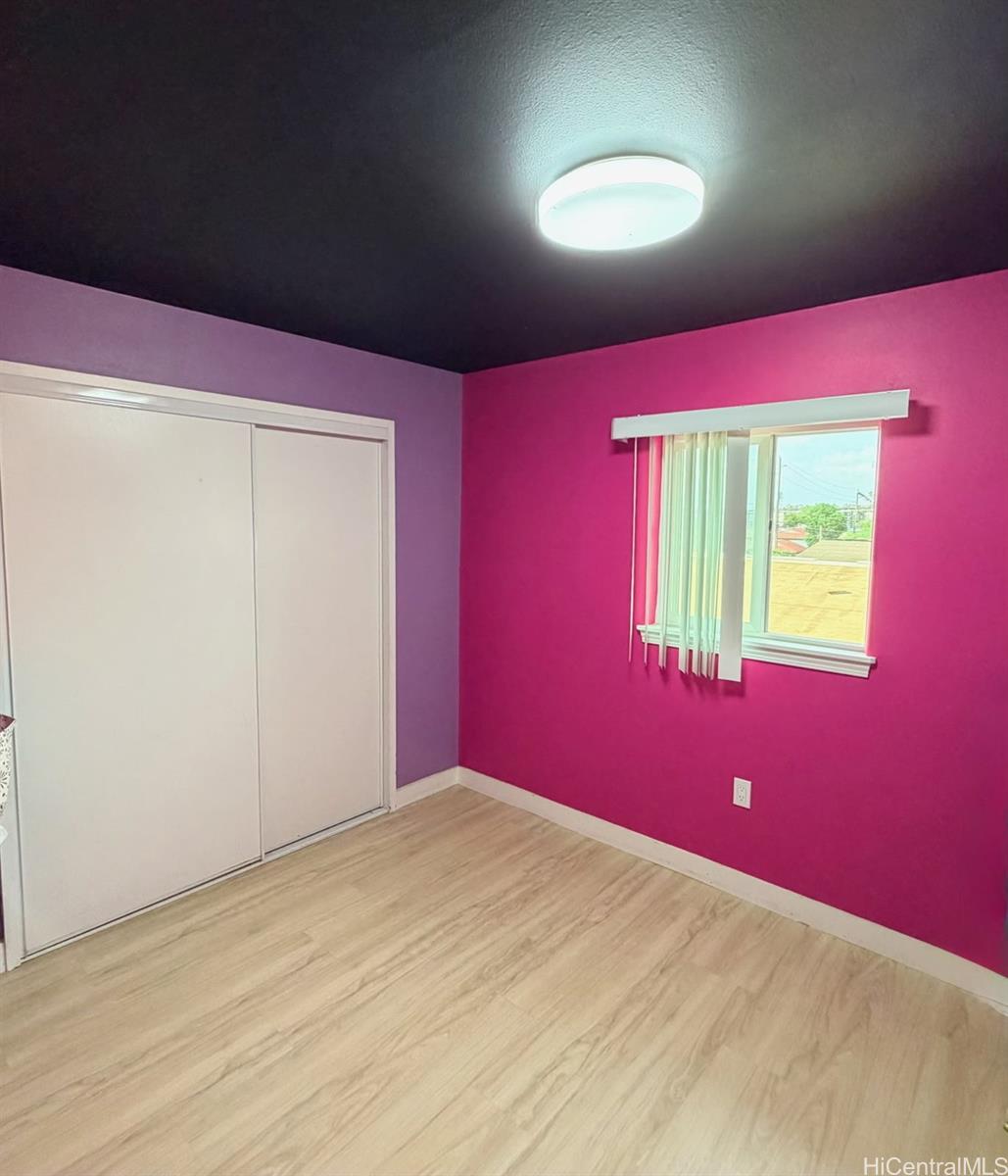 94-220  Waipahu Street Robinson Heights, Waipahu home - photo 19 of 23