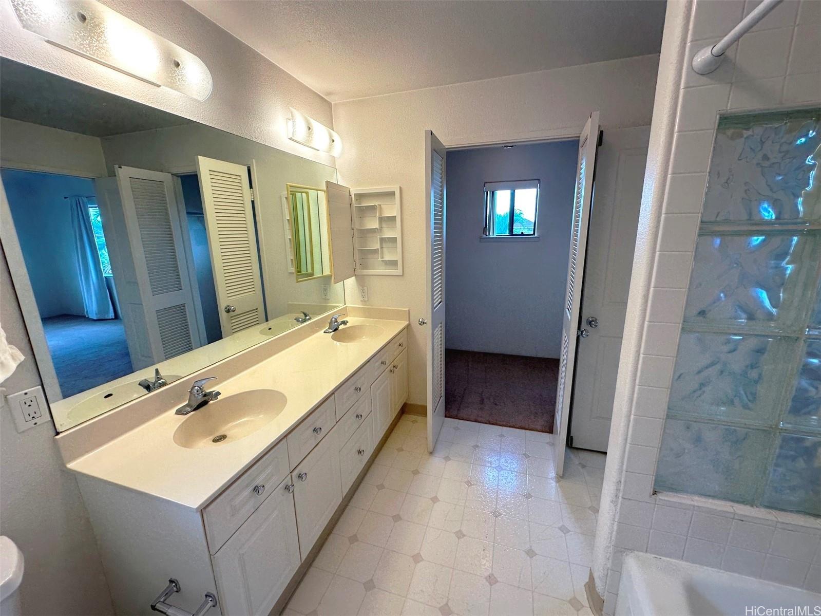 94-229 Keaukaha Place Waipahu - Rental - photo 17 of 22