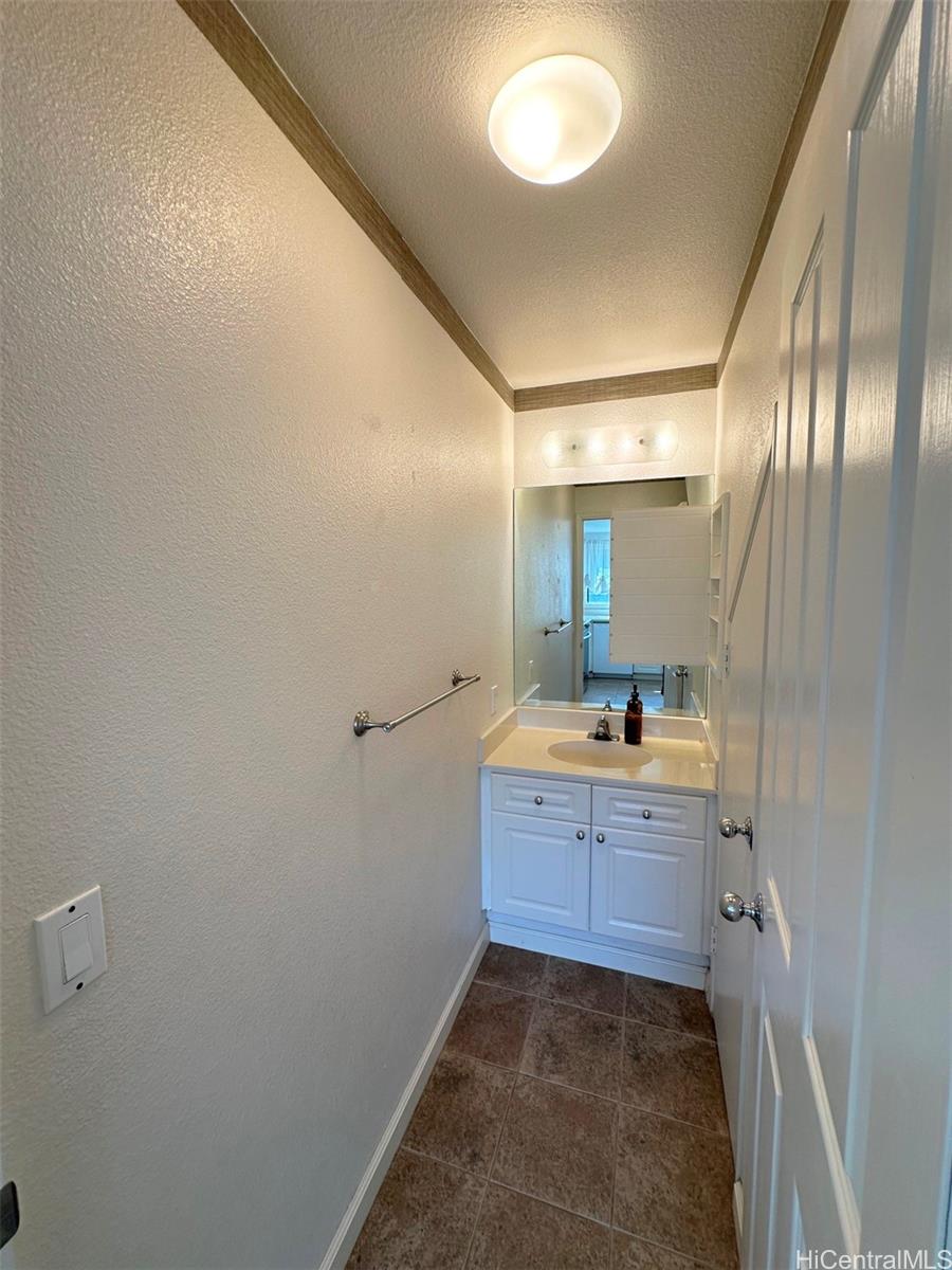 94-229 Keaukaha Place Waipahu - Rental - photo 4 of 22