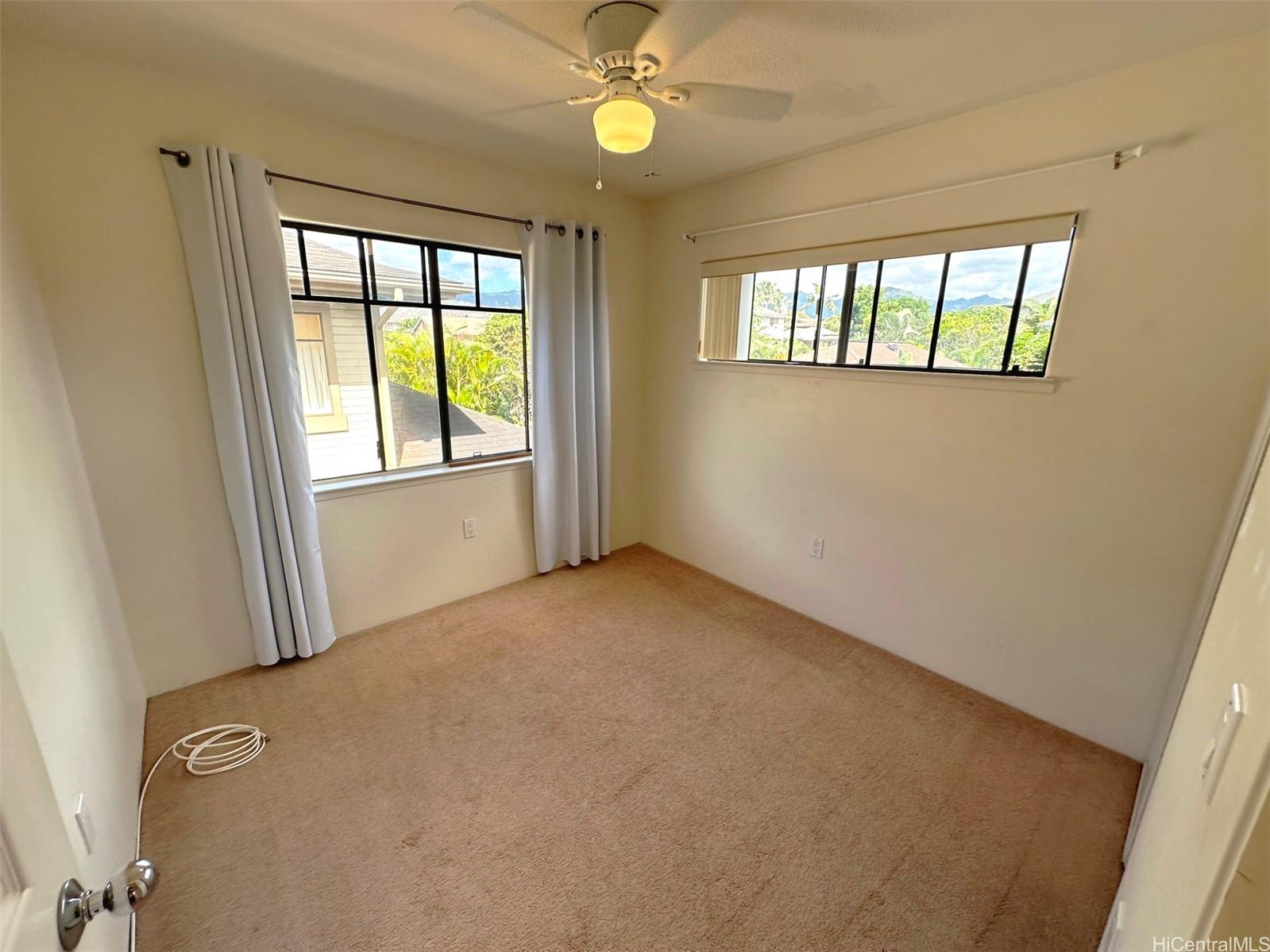 94-229 Keaukaha Place Waipahu - Rental - photo 6 of 22