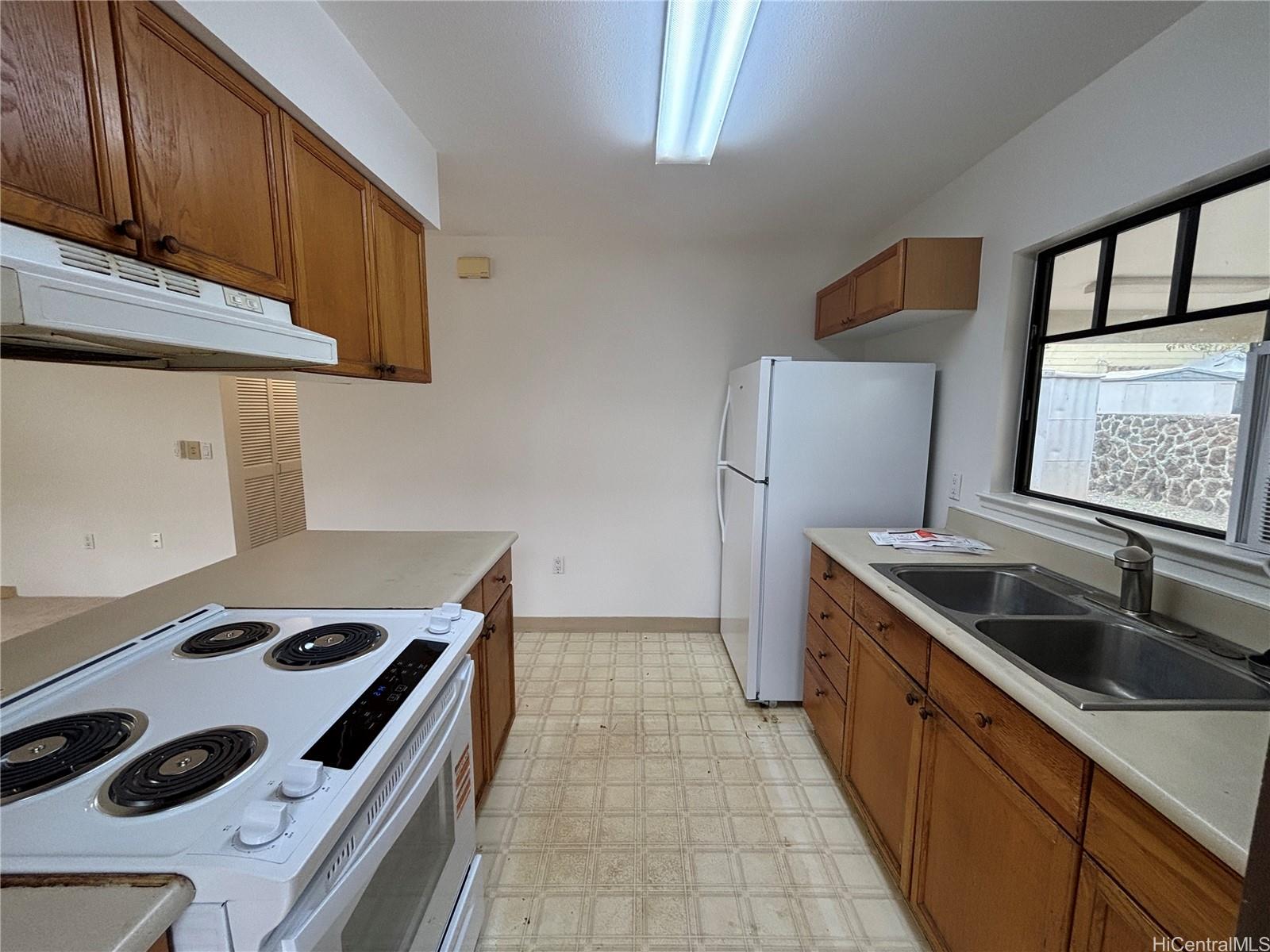 94-230 Kaiholena Place Waipahu - Rental - photo 7 of 15