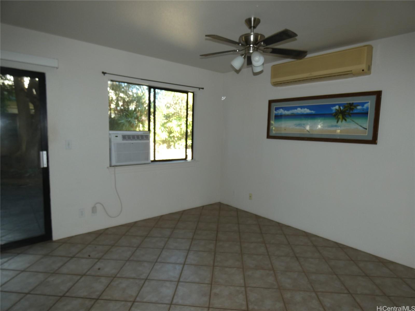 94-240  Anapau Pl Waikele, Waipahu home - photo 4 of 17