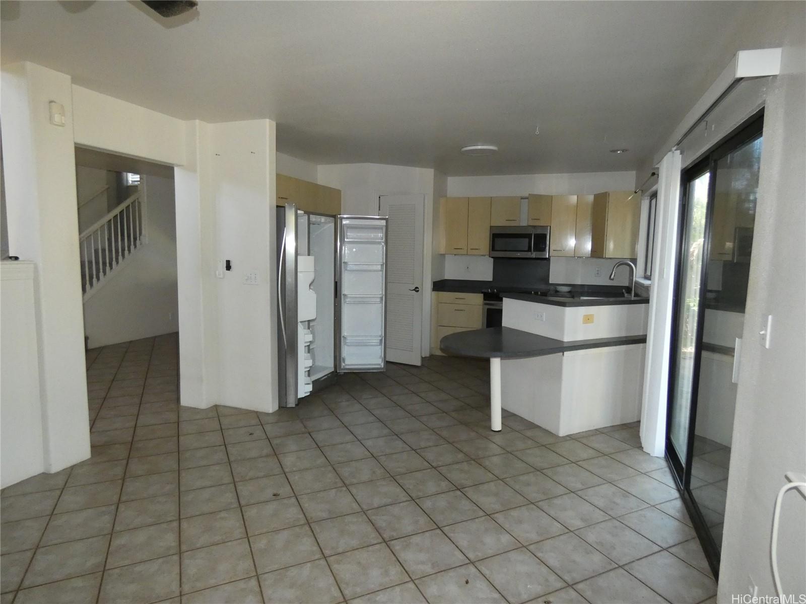 94-240  Anapau Pl Waikele, Waipahu home - photo 5 of 17