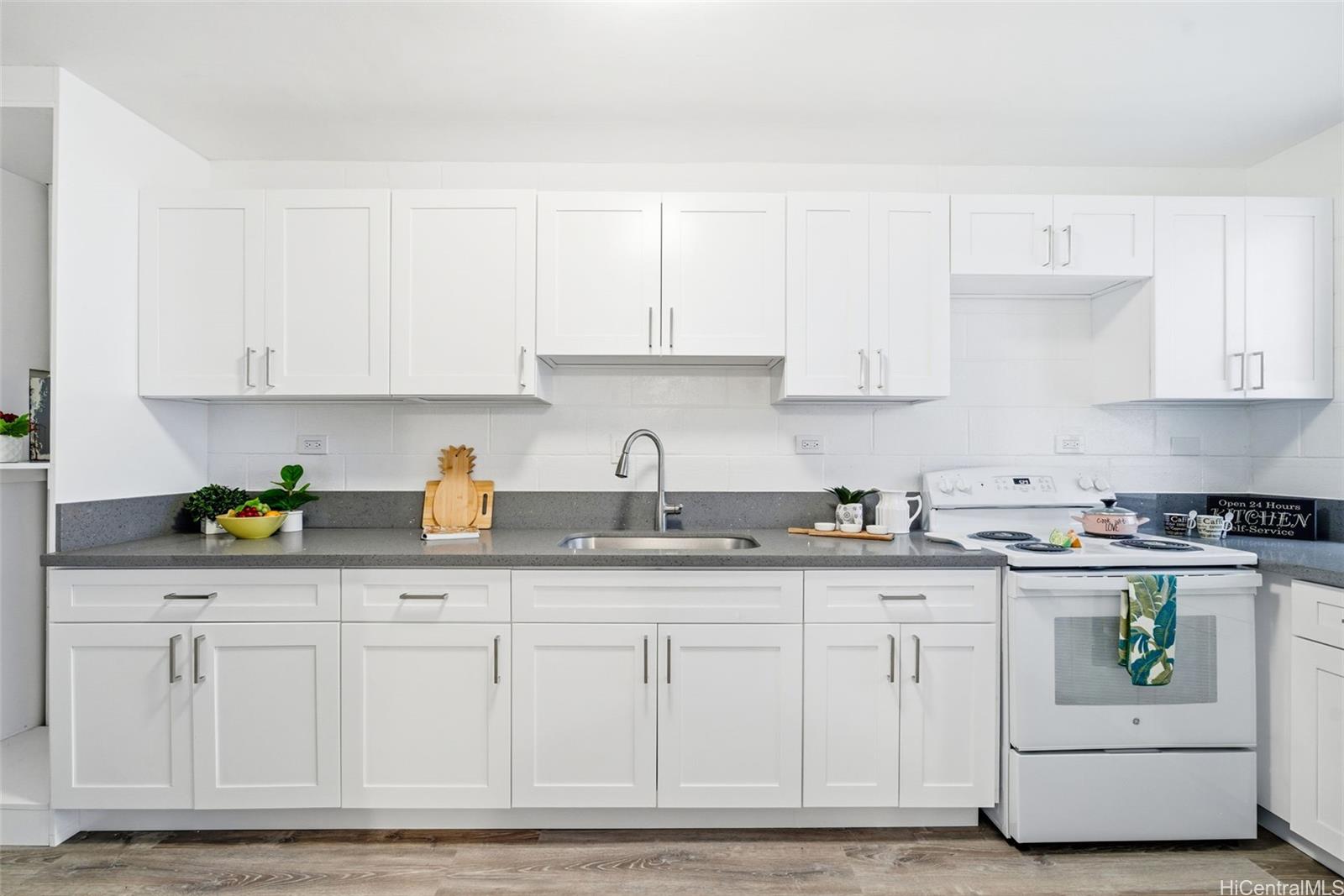 Su Casa condo # 2003, Waipahu, Hawaii - photo 2 of 20