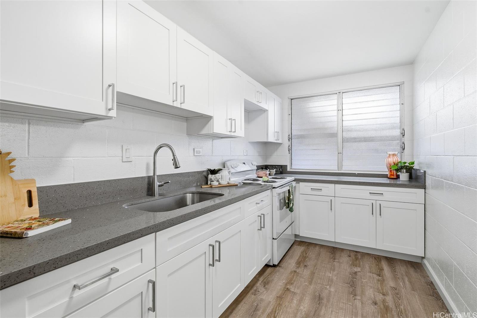 Su Casa condo # 2003, Waipahu, Hawaii - photo 3 of 20