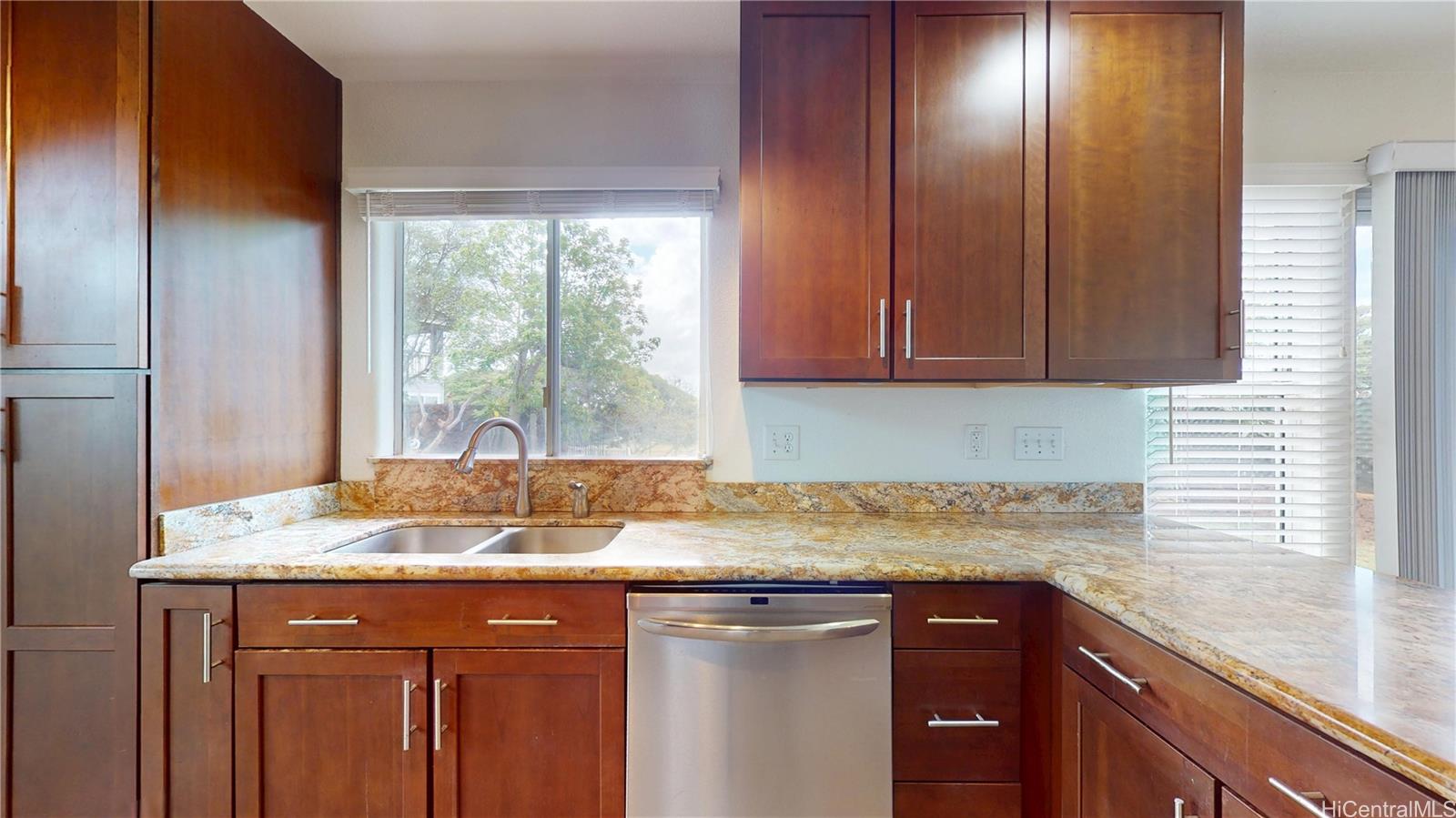 94-245 Pulelo Pl Waipahu - Rental - photo 9 of 25