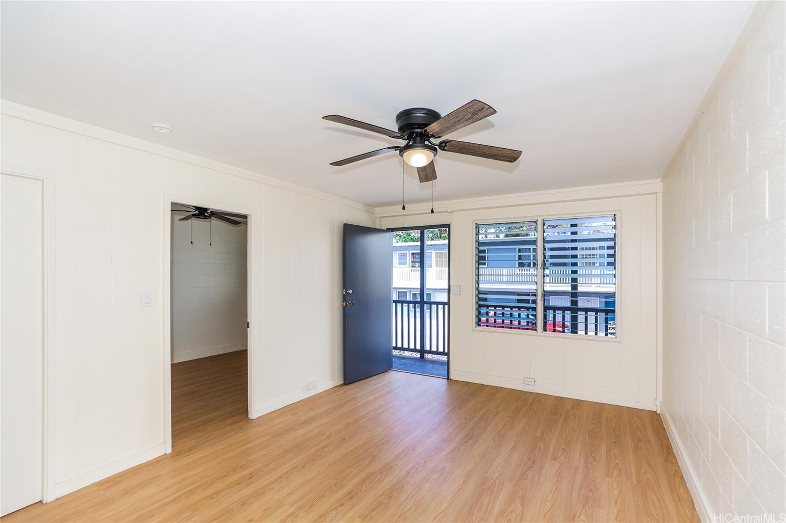 94-246 Aniani Place Waipahu - Multi-family - photo 7 of 11